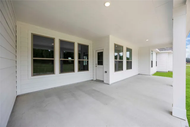 $475,083 | 400 Barton Place Drive, Cleveland, TX 77327