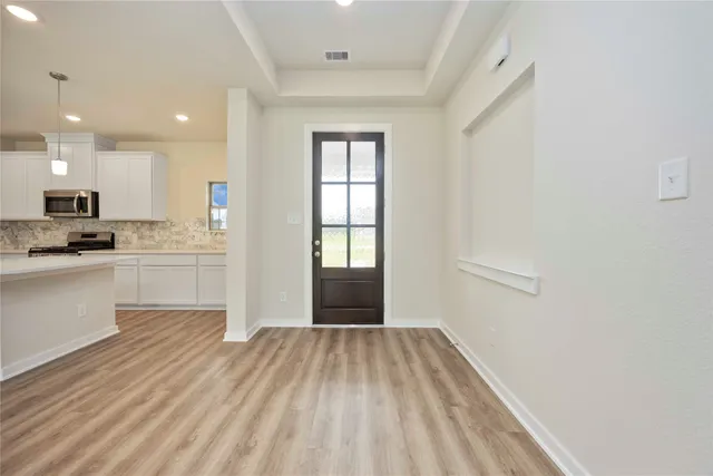 $475,083 | 400 Barton Place Drive, Cleveland, TX 77327