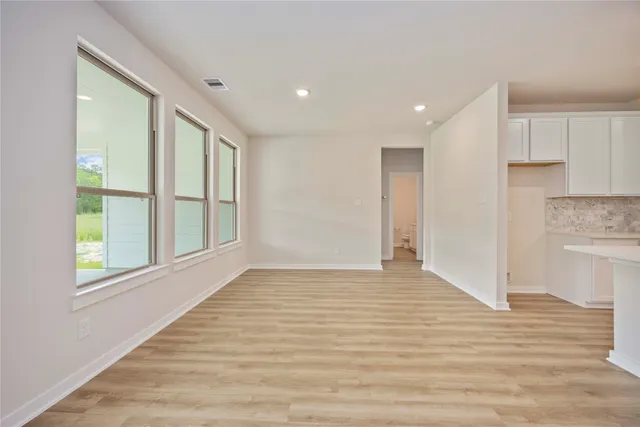 $475,083 | 400 Barton Place Drive, Cleveland, TX 77327