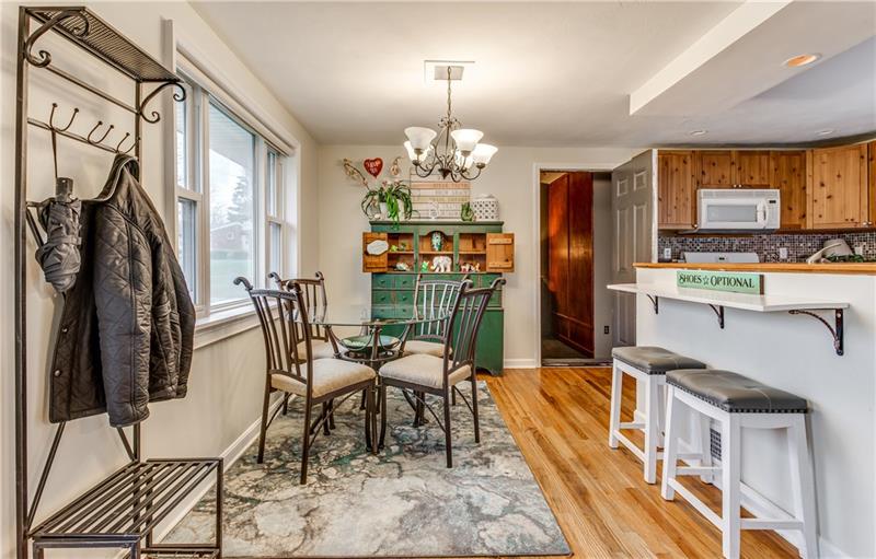510 Lindsay Road Carnegie, PA 15106 - Photo 2 of 24 Gallery Image 2