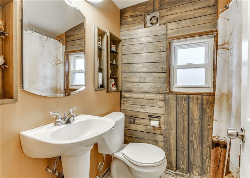 510 Lindsay Road Carnegie, PA 15106 - Photo 12 of 24 Gallery Image 12