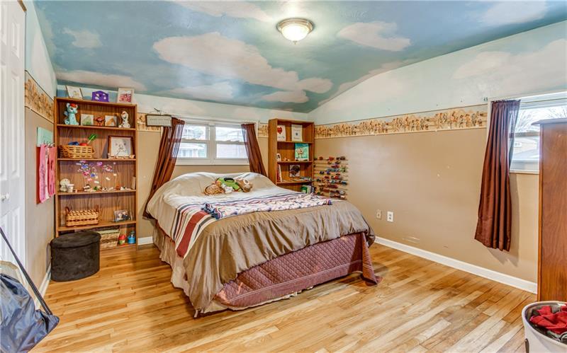 510 Lindsay Road Carnegie, PA 15106 - Photo 13 of 24 Gallery Image 13