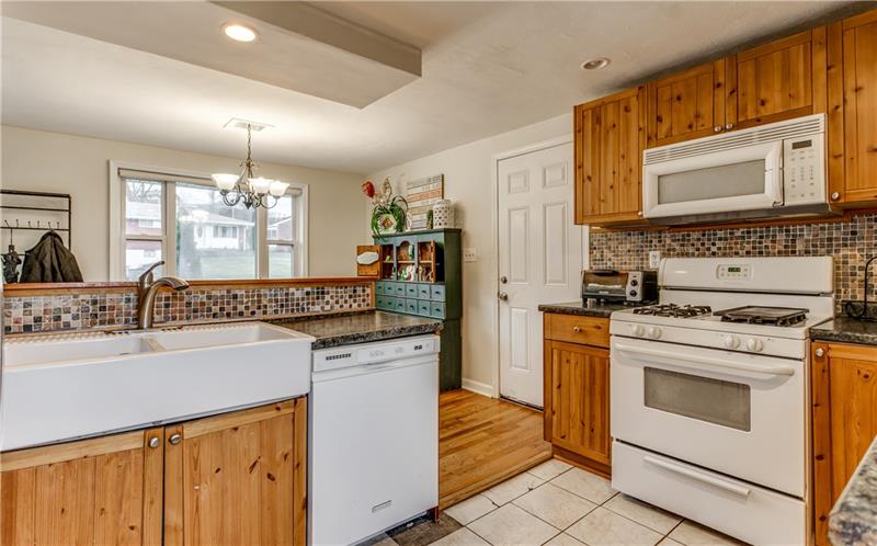 510 Lindsay Road Carnegie, PA 15106 - Photo 6 of 24 Gallery Image 6