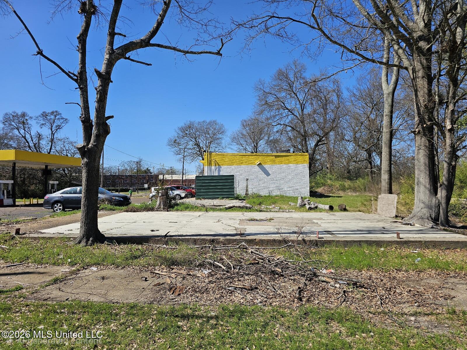 1612 West Capitol Street Jackson, MS 39203 - Photo 1 of 3 front