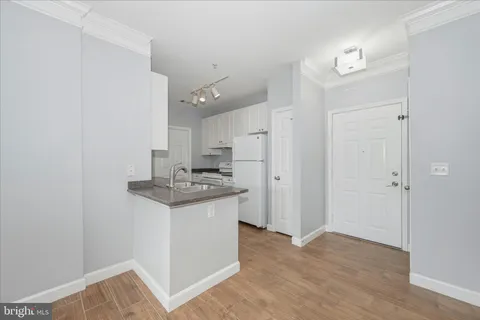 $340,000 | 501 Hungerford Drive, Unit 139, Rockville, MD 20850