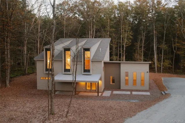 $995,000 | 1 Brook Drive, Narrowsburg, NY 12764