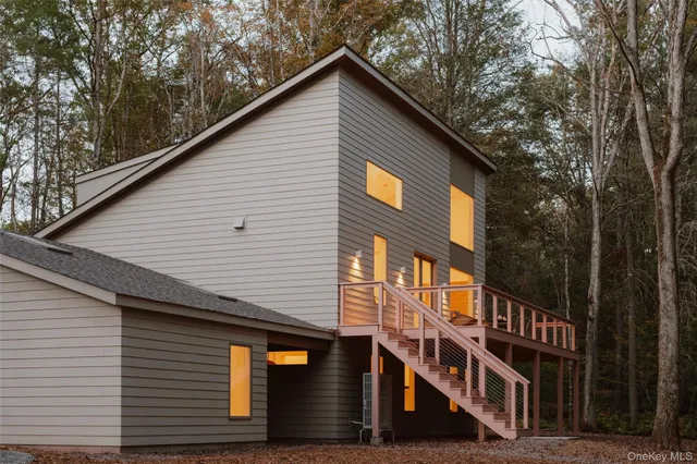 $995,000 | 1 Brook Drive, Narrowsburg, NY 12764