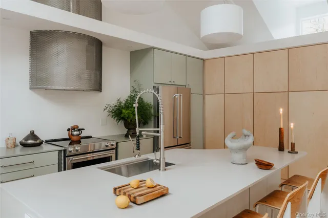 $995,000 | 1 Brook Drive, Narrowsburg, NY 12764