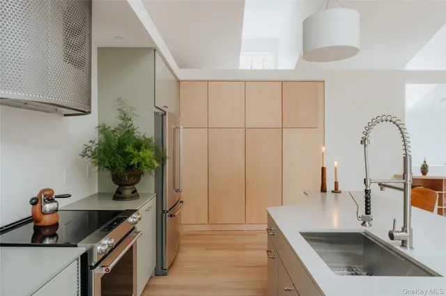 $995,000 | 1 Brook Drive, Narrowsburg, NY 12764