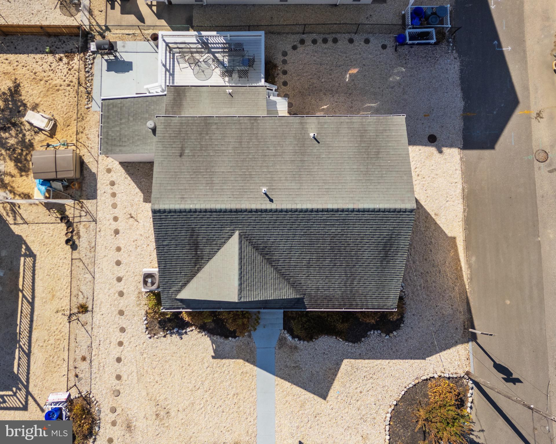 110 3rd Street Ship Bottom, NJ 08008 - Photo 8 of 27