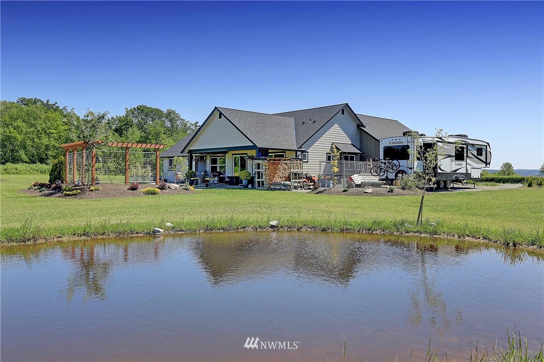 599 Smith Road Camano Island, WA 98282 - Photo 3 of 25 Gallery Image 3