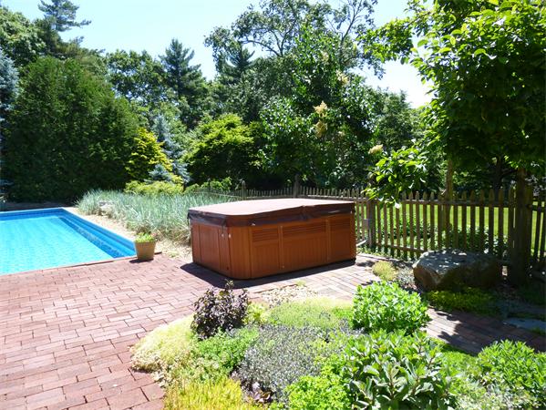 110 Chipper Hill Road Northbridge, MA 01534 - Photo 7 of 19