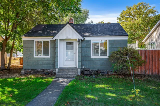 $309,900 | 5211 North Lincoln Street, Spokane, WA 99205