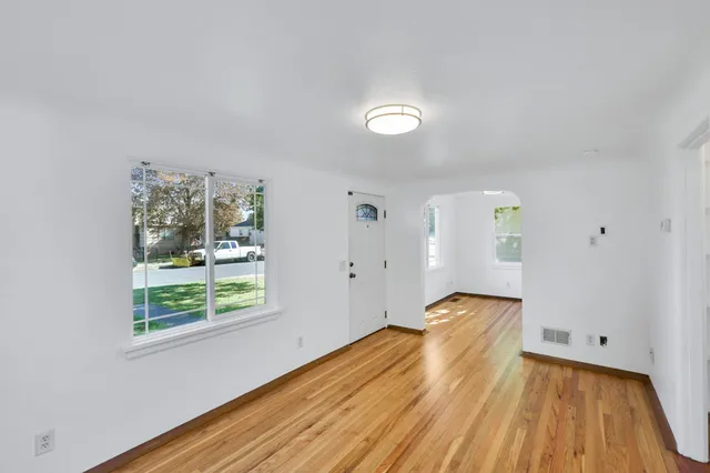 $309,900 | 5211 North Lincoln Street, Spokane, WA 99205