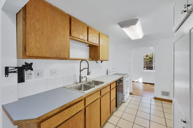 $309,900 | 5211 North Lincoln Street, Spokane, WA 99205