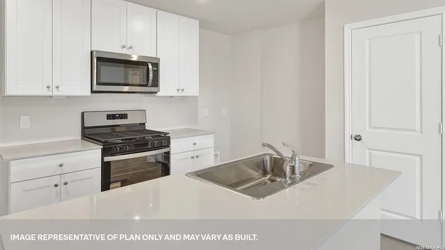 $284,990 | 128 Langston Drive, Lockhart, TX 78644