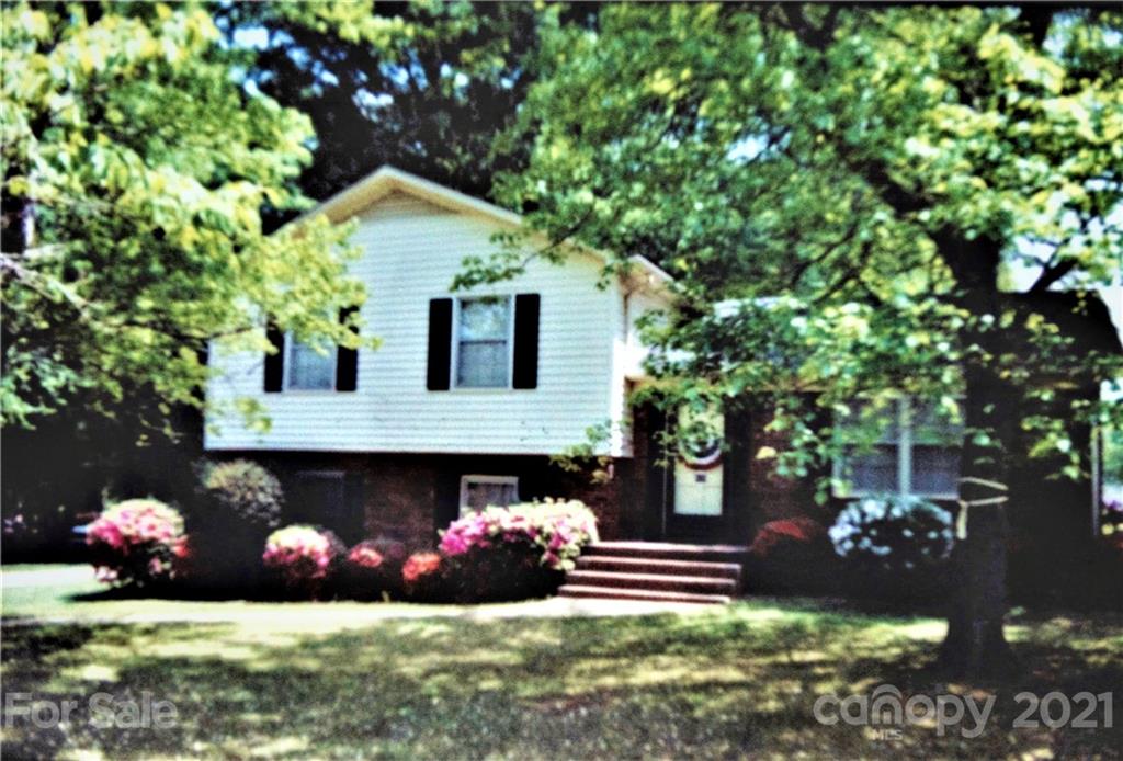 808 Lombardy Road Rock Hill, SC 29730 - Photo 1 of 22 Gallery Image 1
