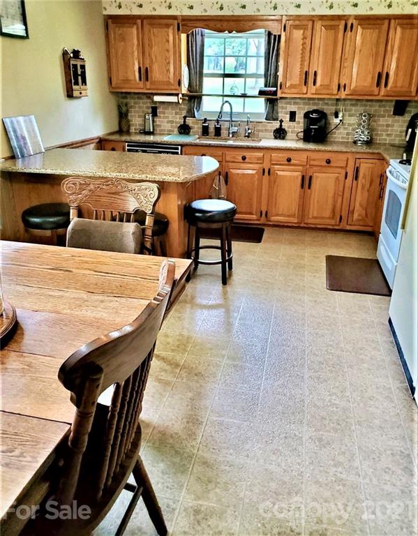 808 Lombardy Road Rock Hill, SC 29730 - Photo 5 of 22 Gallery Image 5
