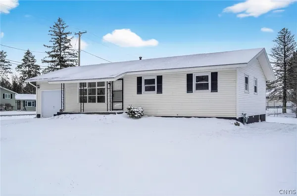 $239,900 | 5887 Sutton Drive, Cicero, NY 13039