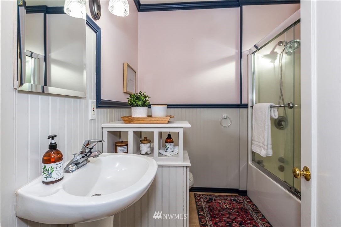 4587 Mayvolt Road Southeast Port Orchard, WA 98366 - Photo 17 of 39 Gallery Image 17