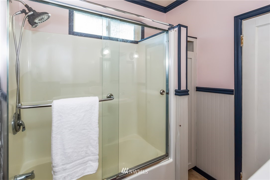4587 Mayvolt Road Southeast Port Orchard, WA 98366 - Photo 18 of 39 Gallery Image 18