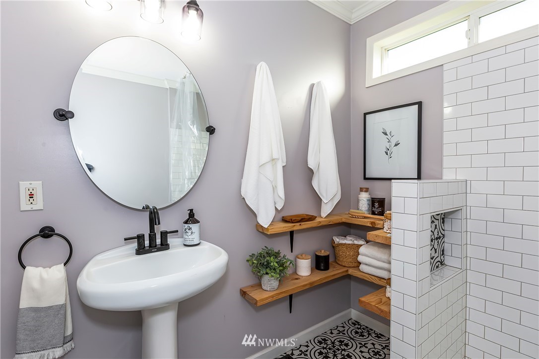 4587 Mayvolt Road Southeast Port Orchard, WA 98366 - Photo 22 of 39 Gallery Image 22