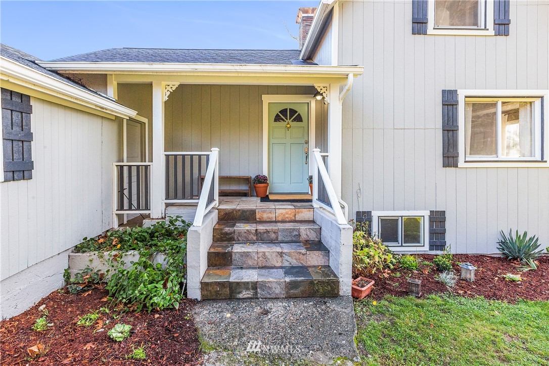 4587 Mayvolt Road Southeast Port Orchard, WA 98366 - Photo 8 of 39 Gallery Image 8