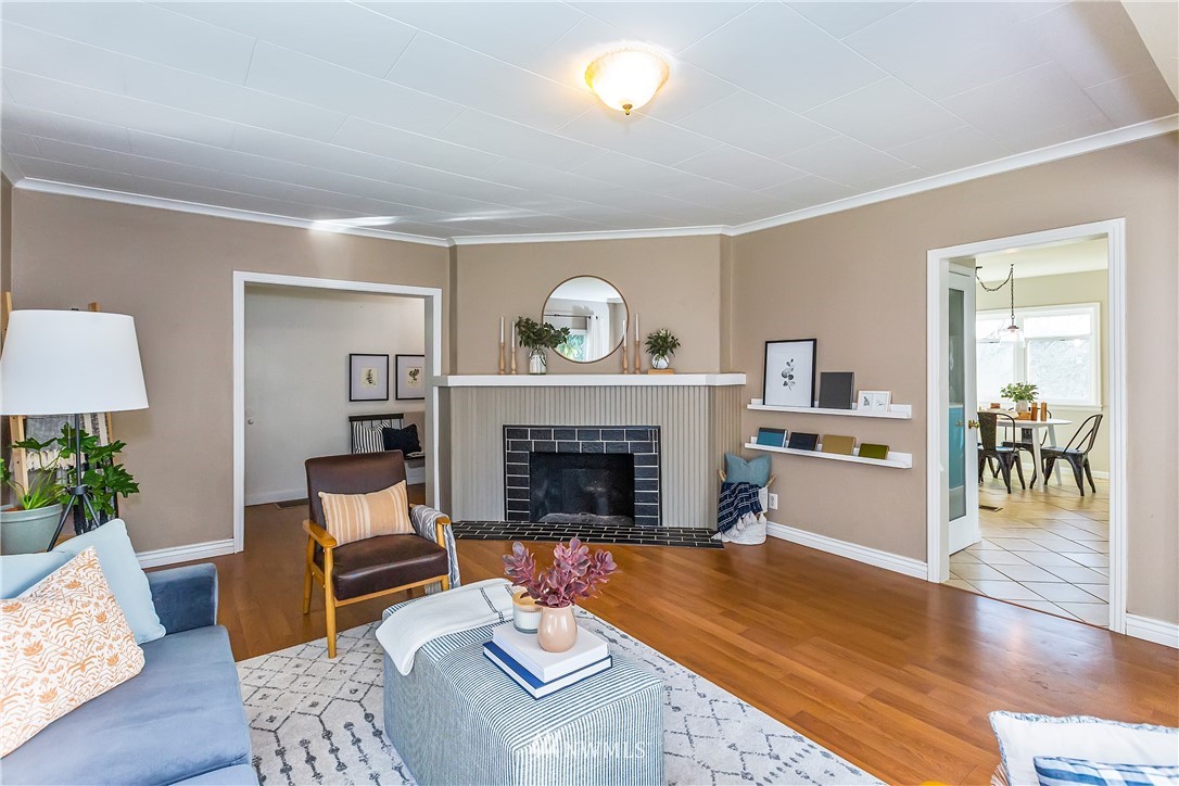 4587 Mayvolt Road Southeast Port Orchard, WA 98366 - Photo 10 of 39 Gallery Image 10