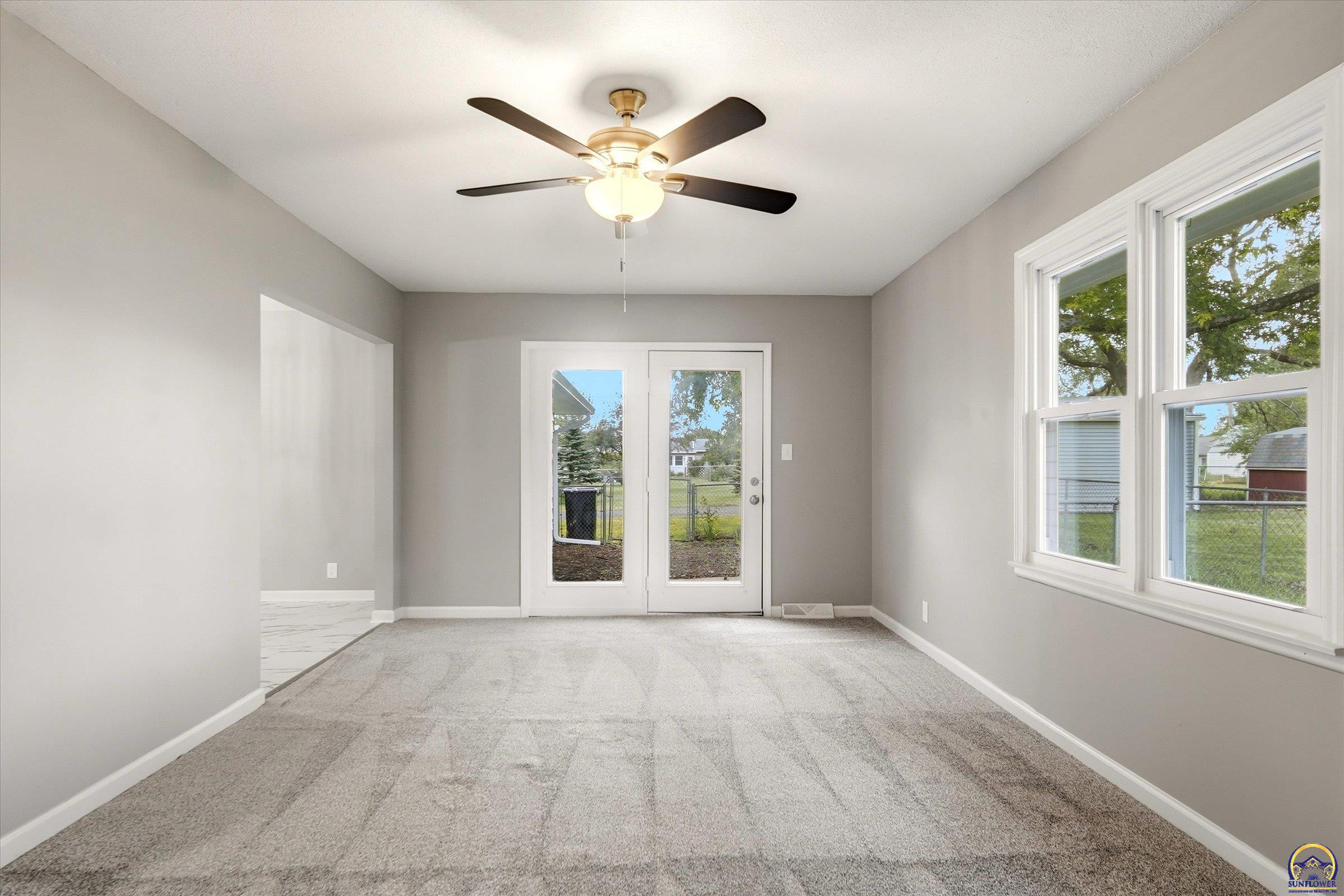 4625 Northwest Brickyard Road Topeka, KS 66618 - Photo 13 of 53