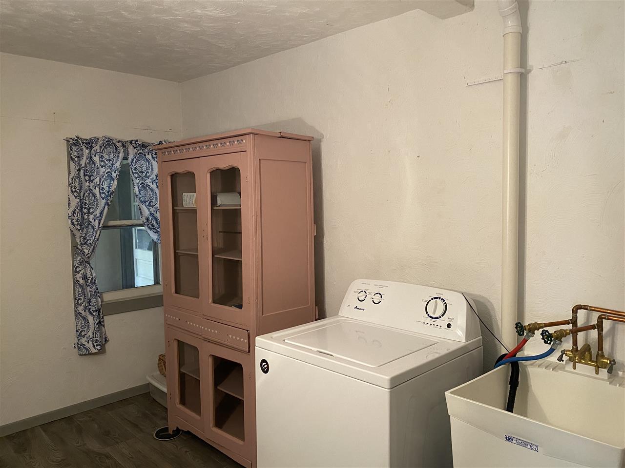 10979 2nd Street Roscoe, IL 61073 - Photo 17 of 30 a utility room with dryer and washer