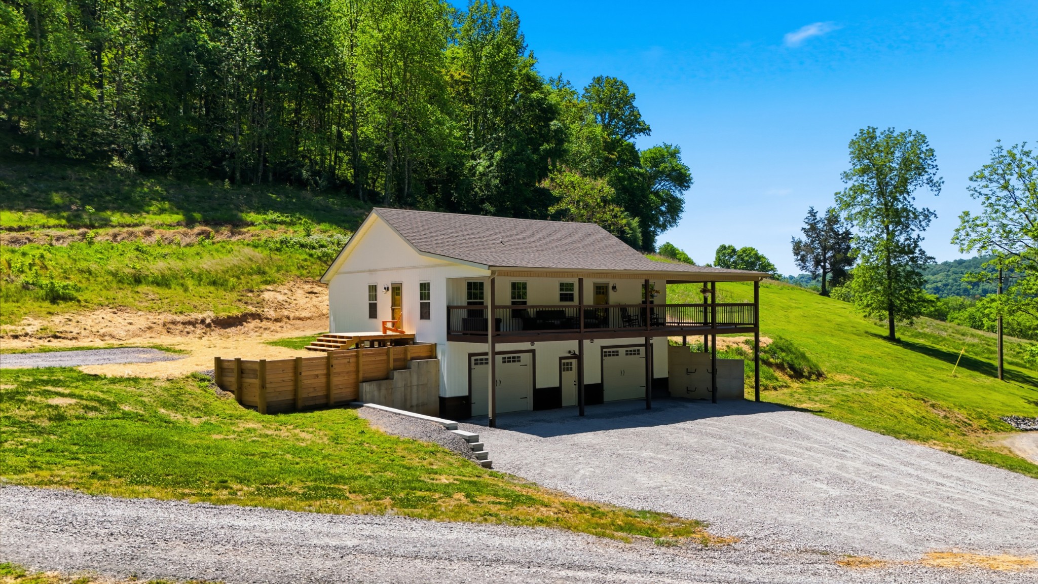2431 Free State Road Gainesboro, TN 38562 - Photo 1 of 82