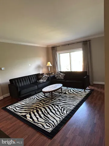 $429,800 | 6301 Edsall Road, Unit 224, Alexandria, VA 22312