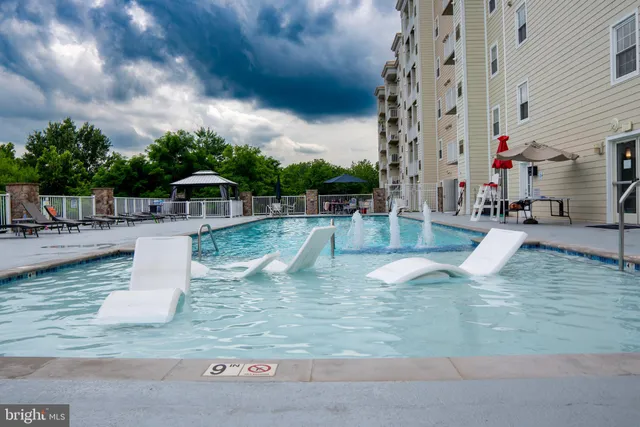 $429,800 | 6301 Edsall Road, Unit 224, Alexandria, VA 22312