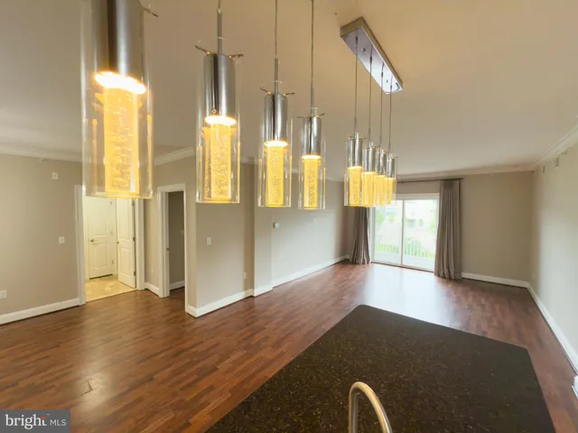 $429,800 | 6301 Edsall Road, Unit 224, Alexandria, VA 22312