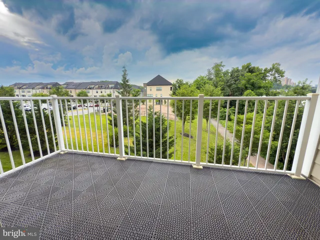 $429,800 | 6301 Edsall Road, Unit 224, Alexandria, VA 22312