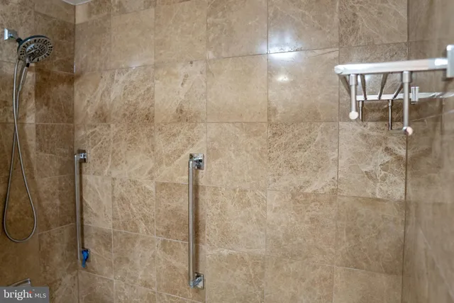 $429,800 | 6301 Edsall Road, Unit 224, Alexandria, VA 22312