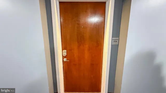 $429,800 | 6301 Edsall Road, Unit 224, Alexandria, VA 22312