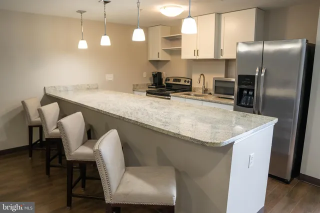 $429,800 | 6301 Edsall Road, Unit 224, Alexandria, VA 22312