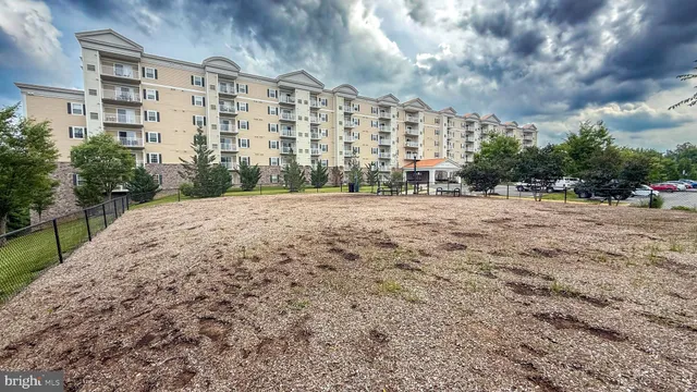 $429,800 | 6301 Edsall Road, Unit 224, Alexandria, VA 22312