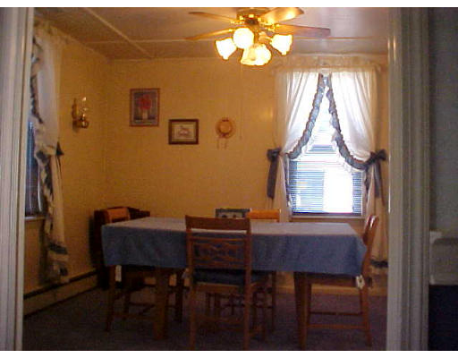 89 Johnson Road Uxbridge, MA 01569 - Photo 4 of 8 Gallery Image 4