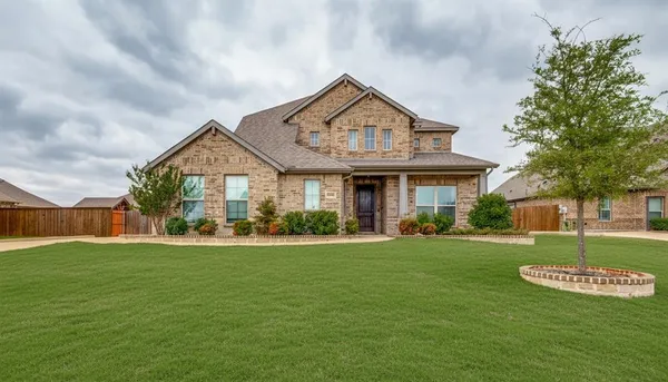 $465,000 | 5605 South 14th Street, Midlothian, TX 76065