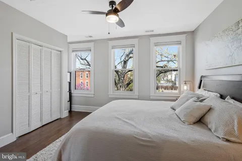 $1,250,000 | 503 I Street Northeast, Washington, DC 20002