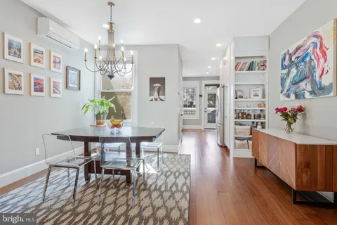 $1,250,000 | 503 I Street Northeast, Washington, DC 20002
