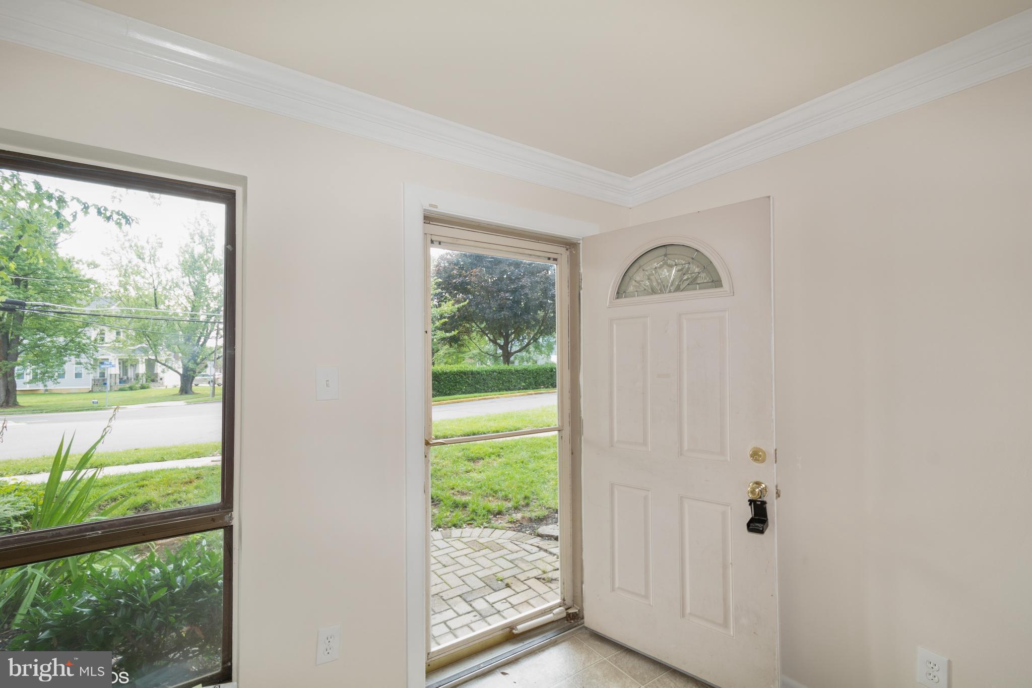 1776 Westwind Way, Unit 96 McLean, VA 22102 - Photo 2 of 18 Interior (General)