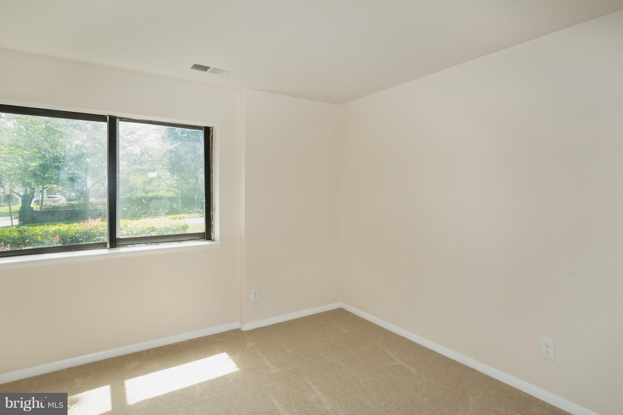 1776 Westwind Way, Unit 96 McLean, VA 22102 - Photo 15 of 18 Bedroom