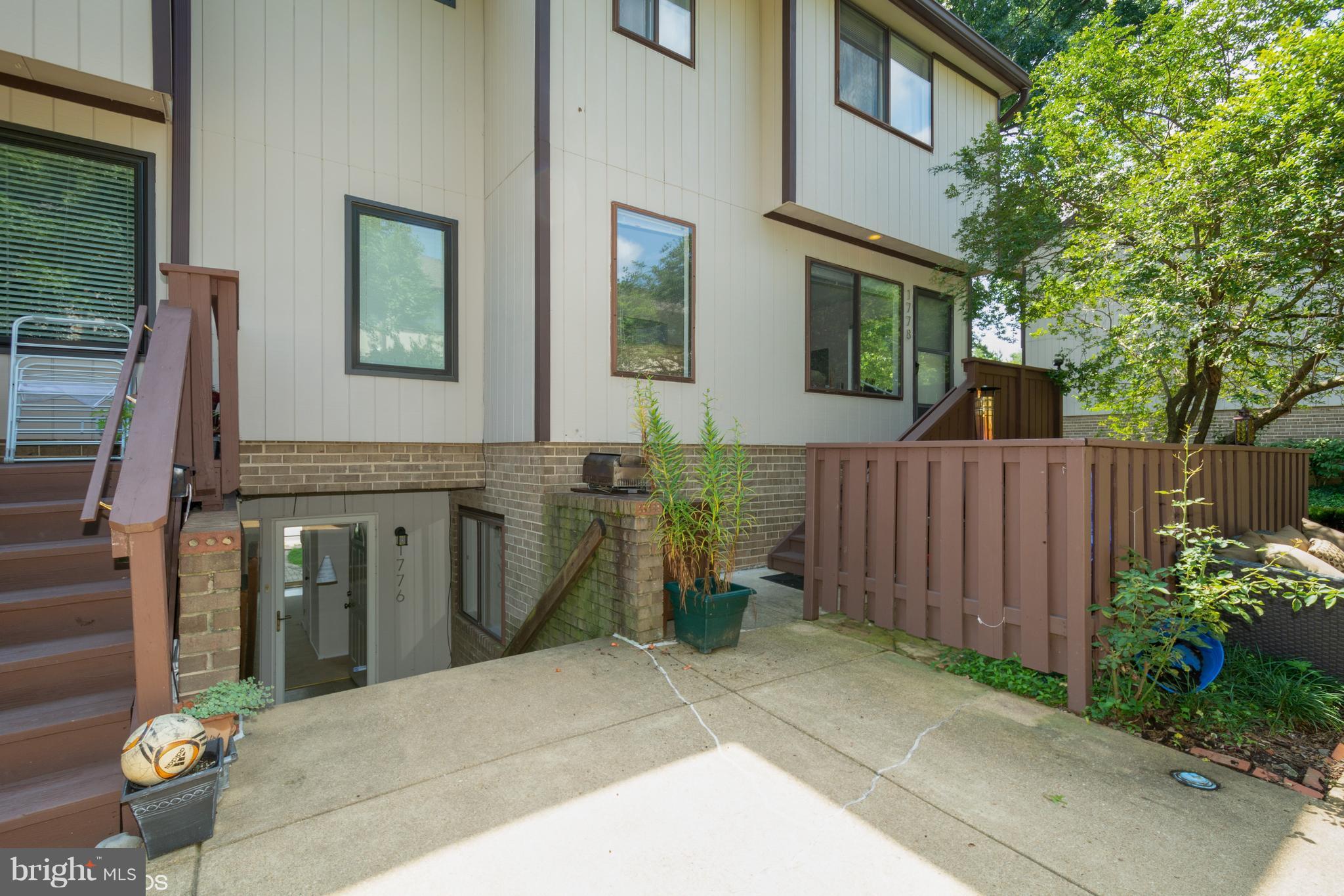 1776 Westwind Way, Unit 96 McLean, VA 22102 - Photo 18 of 18 Exterior (Rear)