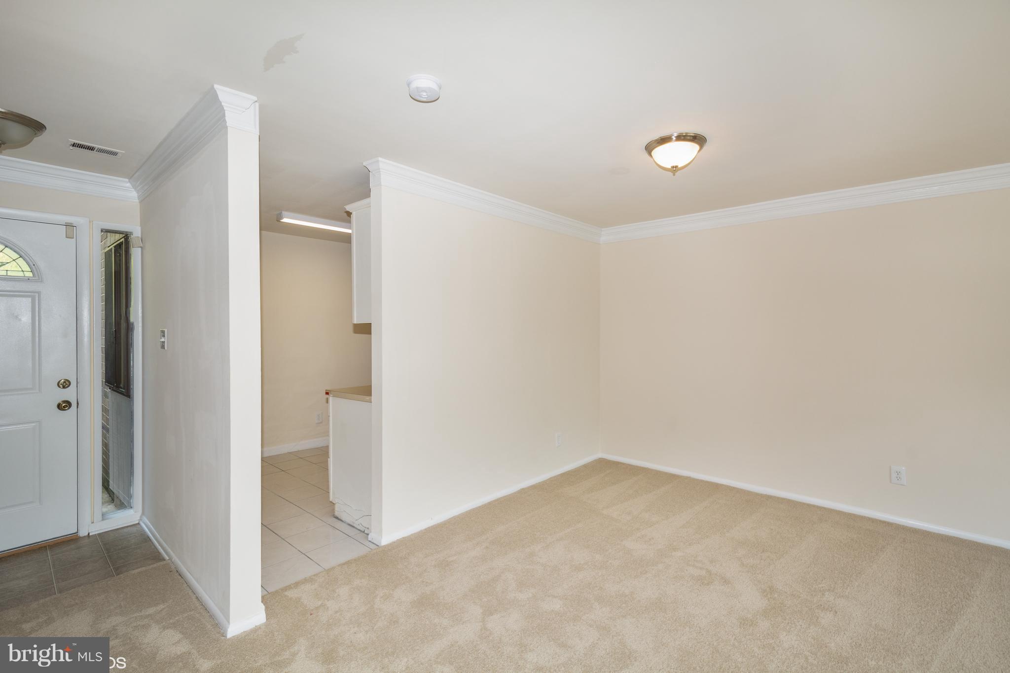 1776 Westwind Way, Unit 96 McLean, VA 22102 - Photo 9 of 18 Dining Room