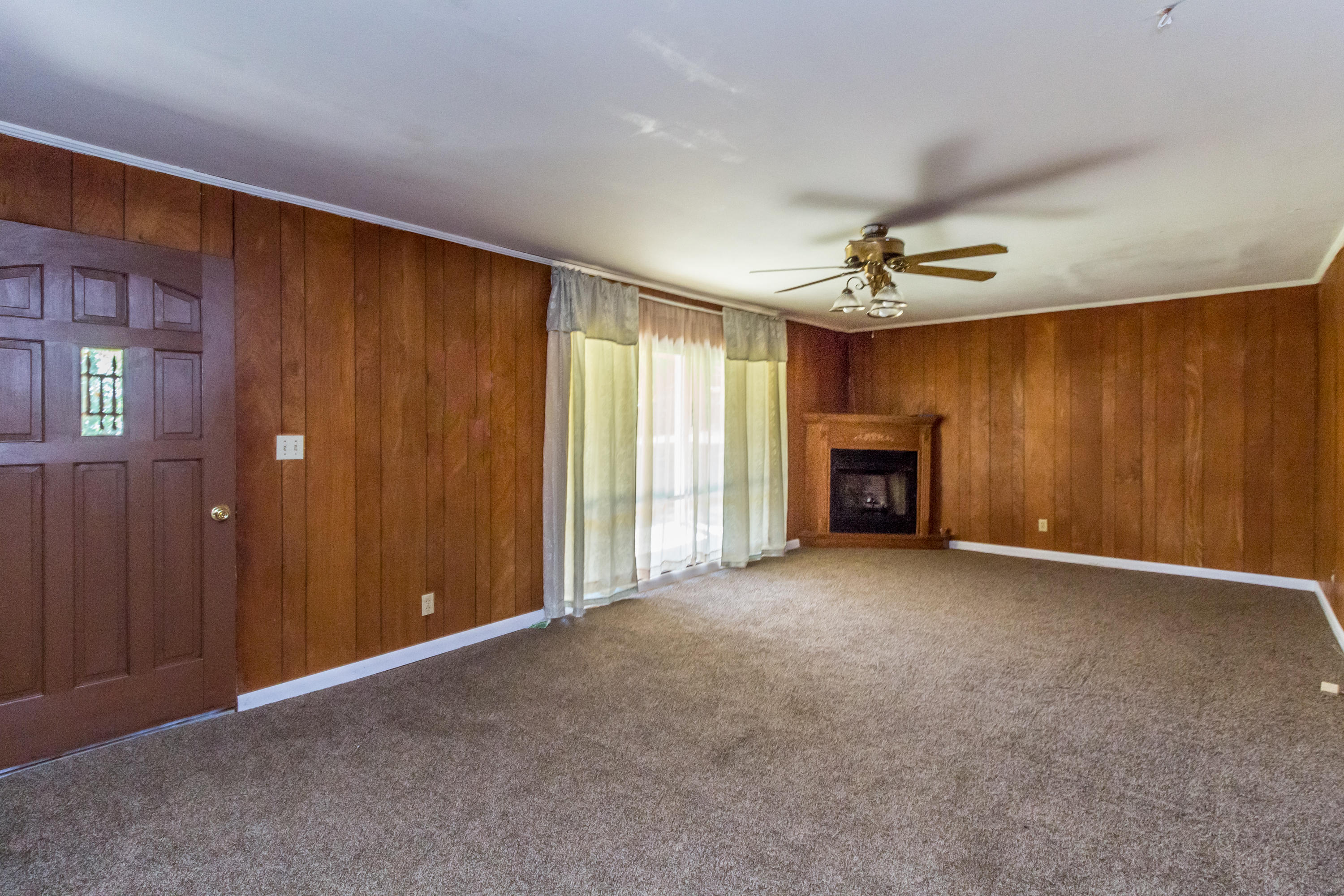 4968 Highway 157 Rising Fawn, GA 30738 - Photo 11 of 25 LIVING ROOM