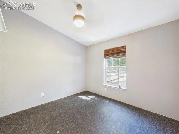 $399,900 | 1131 24 1/2 Lane, Pueblo, CO 81006