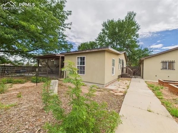 $399,900 | 1131 24 1/2 Lane, Pueblo, CO 81006